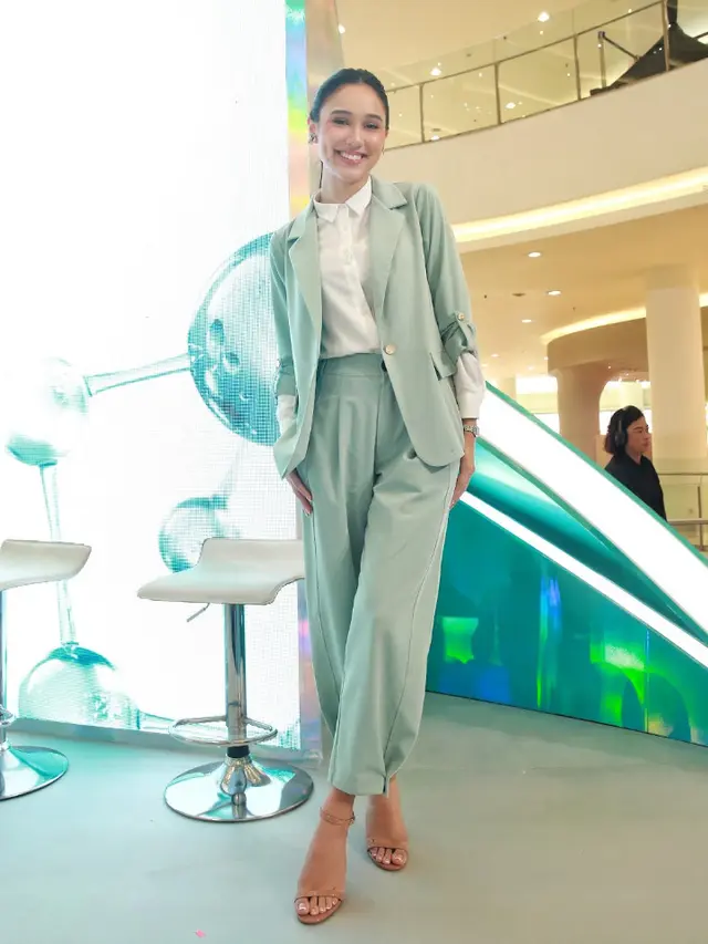 Cara Yasmin Napper merawat wajahnya. [Fimela/Adrian Putra]