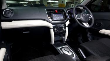 8800 Koleksi Gambar Mobil Rush Trd Sport Gratis Terbaru