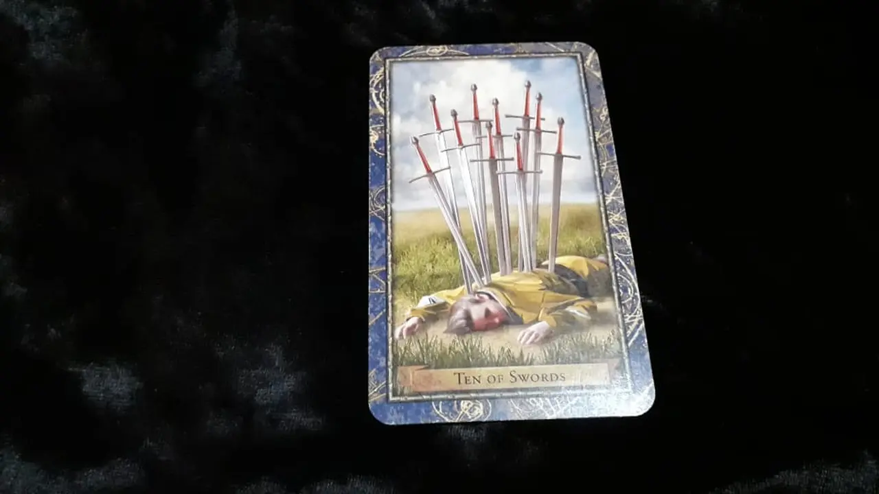Ten of Swords, dalam Tarot Hari Ini Kamis, 26 Juli 2018. (Foto: Elisabet Kusumodewi)