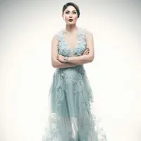 Di tengah masa kehamilan, sejak awal Kareena tidak pernah membatasi aktivitasnya di dunia hiburan. Namun dia tetap berhati-hati dalam menjaga kondisi kehamilannya. (Instagram/kareenabebo)