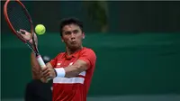Petenis Indonesia Aditya Hari Sasongko masih trauma dengan kekalahan kontra Vietnam, pada Mei 2016. (Bola.com/Romi Syahputra)