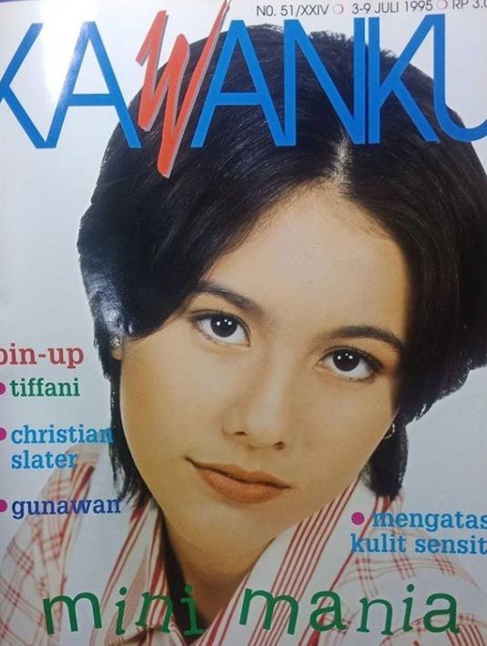 Wulan Guritono muda sering sekali fotonya terpampang di cover model majalah. Potret cantiknya berhasil membuat banyak orang terpesona dengan ibu dari Shalom Razade saat muda. Foto lawas Wulan saat beranjak dewasa pun banjir pujian dari netizen. (Liputan6.com/IG/wulanguritno)