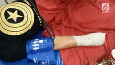 Seorang remaja kehilangan tangan setelah terlibat aksi tawuran. Tangan korban disabet dengan senjata lawan oleh lawannya.