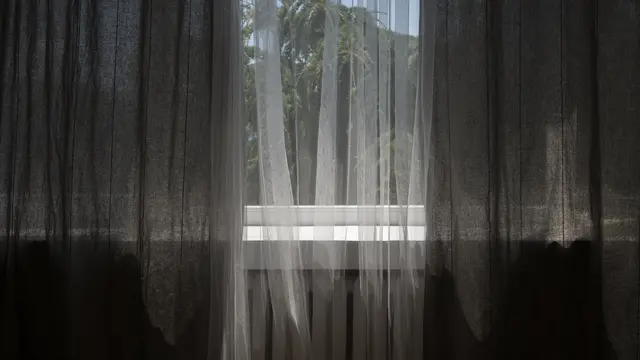 Ilustrasi Gorden Anti Cahaya