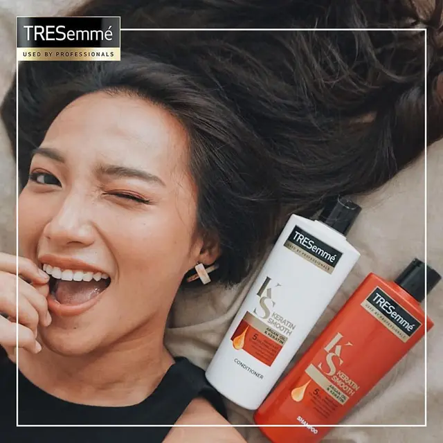 Salon From Home, Solusi Praktis Merawat Rambut Berkilau dengan Keratin di Rumah