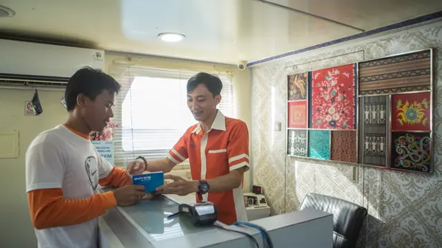 Teras BRI Kapal jadi Inovasi Bank Terapung untuk Menjangkau Masyarakat Kepulauan 