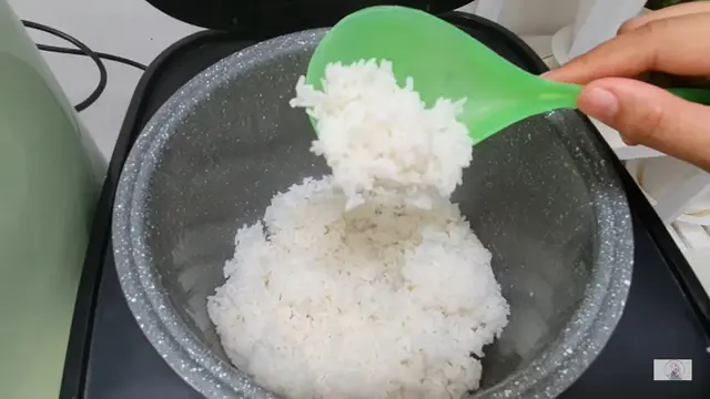 Cara Masak Beras Pera Jadi Pulen dengan 3 Bahan Dapur