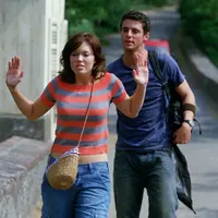 Seperti 5 lagu ini, yakinkan dia adalah pilihan yang tepat untukmu. 