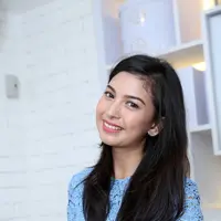 Terbilang sebentar usia pacaran mereka, Alisia Rininta sudah merasa cocok dan berjodoh dengan kekasihnya saat ini, Novian Herbowo. (Andy Masela/Bintang.com)