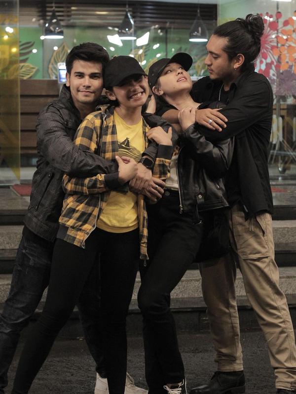 Kebersamaan Pasangan Kekasih dalam Love Story The Series (Sumber: Instagram/consulleo)