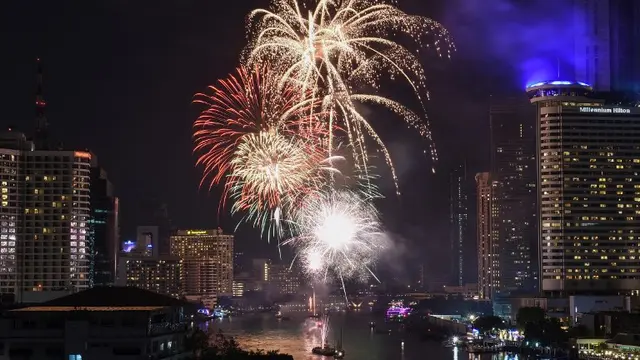 [Bintang]  Kembang Api