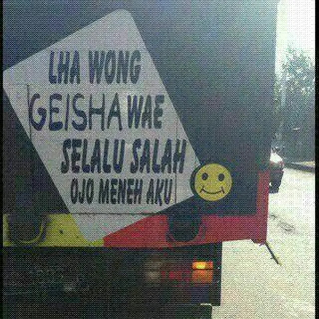 Tulisan Galau di Bak Truk