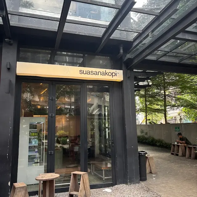 Rekomendasi Tempat Work from Cafe yang Tenang di Blok M