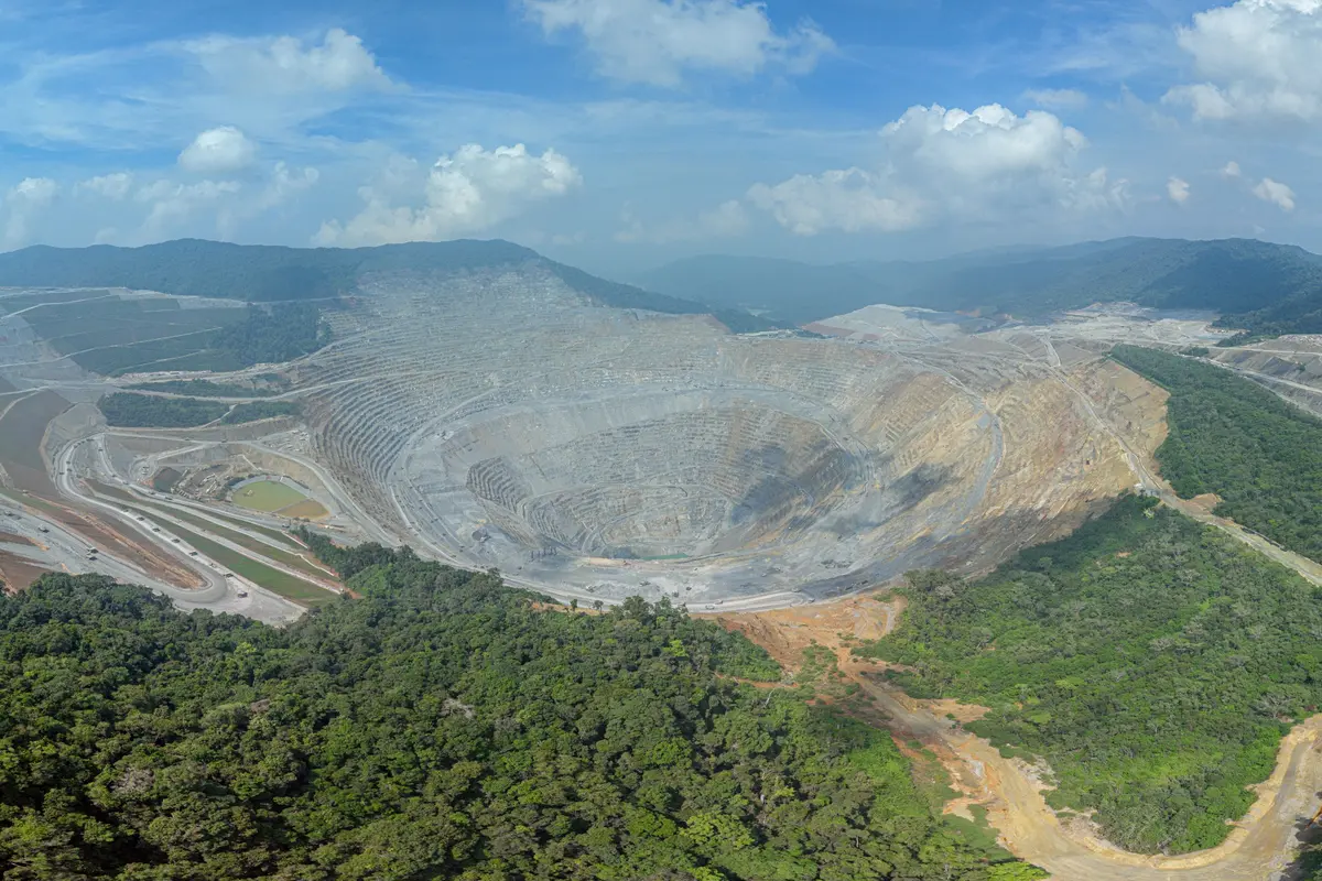 Komisaris Amman Mineral Beli 3,13 Juta Saham AMMN