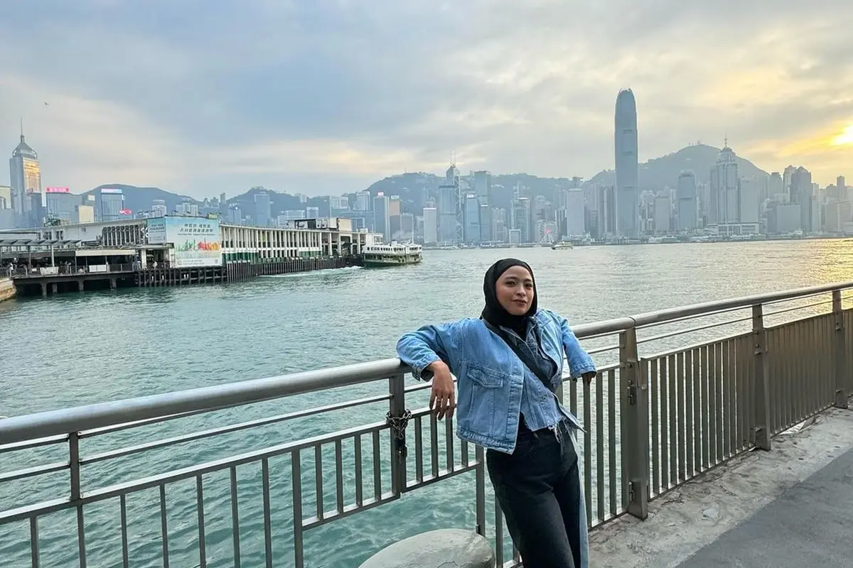 6 Gaya Berhijab Tantri Kotak yang Bisa Jadi Inspirasi Bagi Para Hijabers