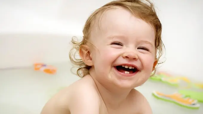 [Bintang] Mom, Cara Ini Bisa Buat Bayi Anda Tertawa Lho