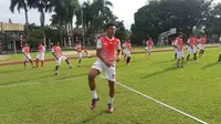 Dua pemain Timnas Indonesia U-19, Rafli Mursalim dan Dedi Tri Maulana, sudah bergabung dengan skuat PS TNI. (Bola.com/Permana Kusumadijaya)