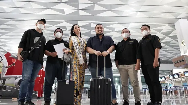 7 Potret Bella Aprilia Sant Bertolak ke Mesir, Siap Maju Miss Intercontinental 2020