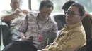 Ketua MPR, Zulkifli Hasan saat berada di ruang tunggu Gedung KPK, Jakarta, Selasa (11/11/2014). (Liputan6.com/Miftahul Hayat)  