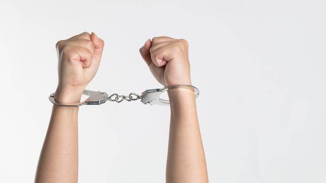 Si pembuat foto rekayasa yang kemudian diunggah di Tinder mengaku memiliki teman perempuan yang jadi korban predator seksual anak.