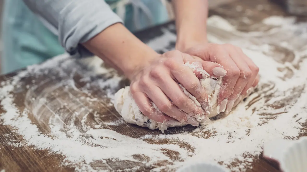 ilustrasi membuat kue kering/unsplash