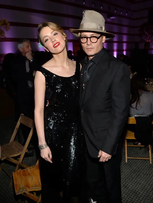 Johnny Depp bersikap tegar dan tabah ketika harus melewati kepahitan yang di alaminya dalam hidupnyab saat ini. (AFP/Bintang.com)
