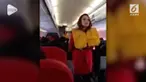 Tak selamanya naik pesawat menegangkan, di maskapai ini instruksi keselamatan disampaikan dengan lucu hingga membuat penumpang terhibur.