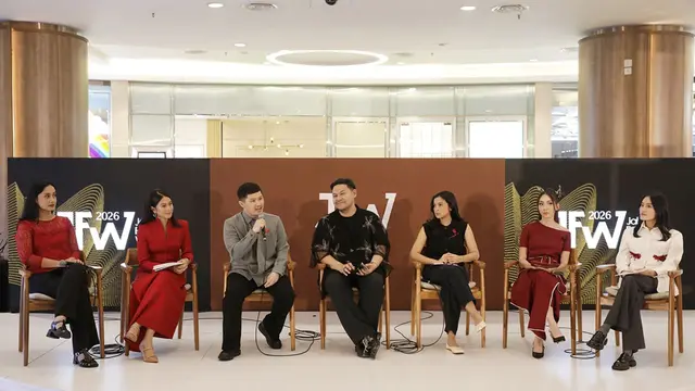 POND’S Age Miracle Rayakan Keindahan di Setiap Usia Lewat “Miracle Runway” di Jakarta Fashion Week 2026