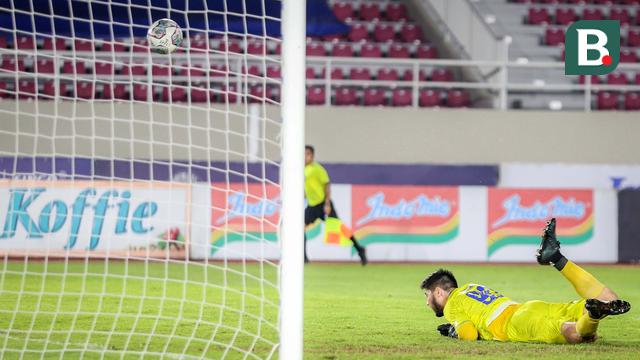 Foto: Derby Jatim, 10 Pemain Arema FC Harus Rela Berbagi Poin Dengan Persebaya Surabaya di Pekan Kesebelas BRI Liga 1