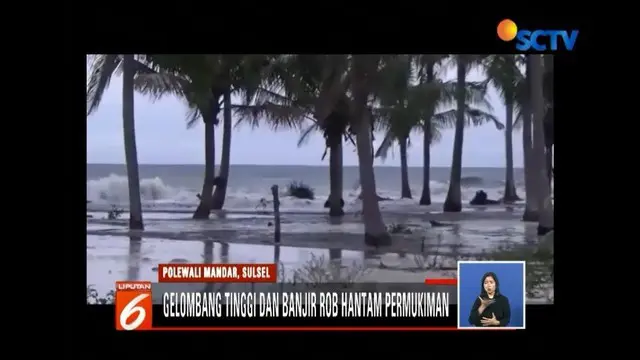 Banjir rob menerjang permukiman warga pesisir pantai di Desa Galeso, Polewali Mandar, Sulawesi Barat. Menurut warga banjir rob tahun ini lebih parah dibandingkan sebelumnya.