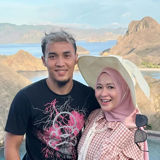 Okie Agustina dan Gunawan Dwi Cahyo