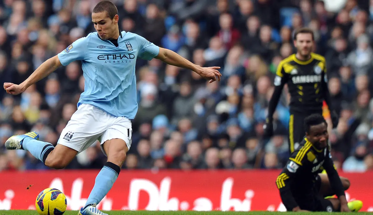 6. Jack Rodwell - Pada 2012 Rodwell bergabung dengan Mancherster City, Setelah lepas dari Manchester City, karier Rodwell tak lagi berkembang. Sempat membela Sunderland dan Blackburn Rovers, namun saat ini, ia berstatus tanpa klub. (AFP/Paul Ellis)
