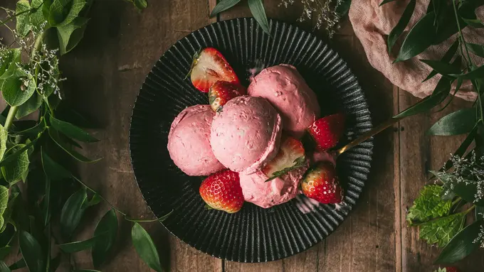 resep es krim strawberry