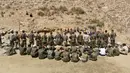 Gerakan perlawanan Afghanistan dan pasukan pemberontakan anti-Taliban mengambil bagian dalam pelatihan militer di daerah Abdullah Khil, Distrik Dara, Provinsi Panjshir, Afghanistan, 24 Agustus 2021. Panjshir jadi satu-satunya wilayah Afghanistan yang belum dikuasai Taliban. (Ahmad SAHEL ARMAN/AFP)