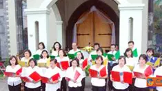 Citizen6, Pati: Kebaktian di halaman Gereja yang dilaksanakan pada pukul 06.00 – 07.30 WIB dan dihadiri oleh para anggota jemaat. (Pengirm: Adityo Cahyo)
