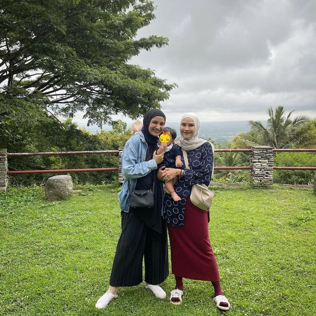 Temu Kangen, Ini 6 Momen Kebersamaan Shireen Zungkar dan Zaskia Mecca di Jogja