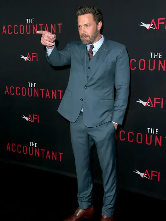 Aktor berusia 44 tahun ini menuliskan, dirinya sangat beruntung mendapat cinta dari keluarganya sehingga Ben bisa melewati proses rehabilitasi dan tidak ketergantungan alkohol lagi. (AFP/Bintang.com)