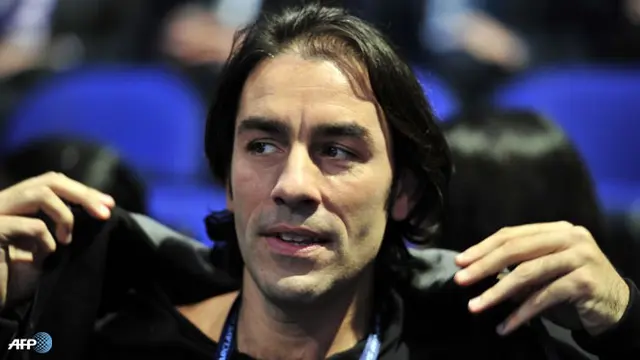robert-pires-bebas-130330a