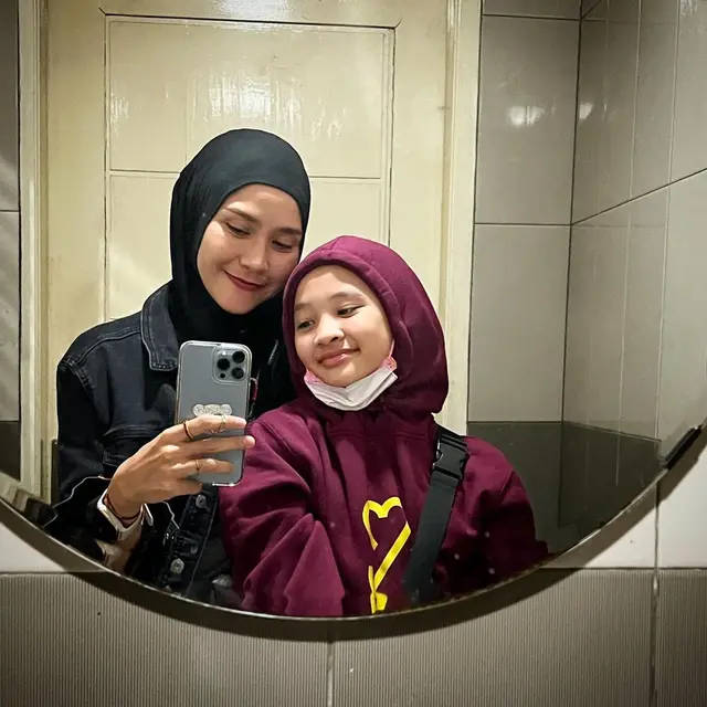 6 Potret Kana Sybilla, Putri Sulung Zaskia Adya Mecca yang Beranjak Remaja