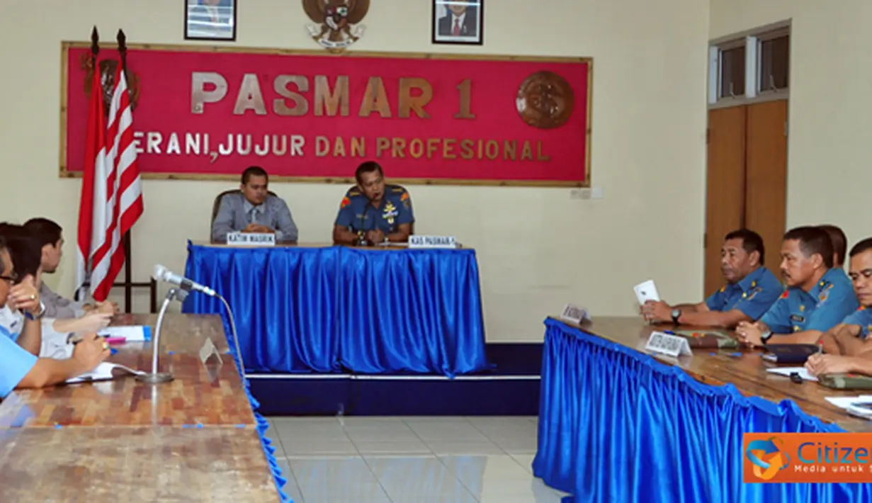 Citizen6, Sidoarjo: Tim Wasrik dari BPK RI yang terdiri dari lima orang diantaranya Ketua Tim Ganesha Kusbandana, Kasubtim-II Andriyansyah dengan anggota Subtim-II Anne Sylvia M, Mario Anton Wibowo, dan Bambang WN. (Pengirim: Budi Abdillah)
