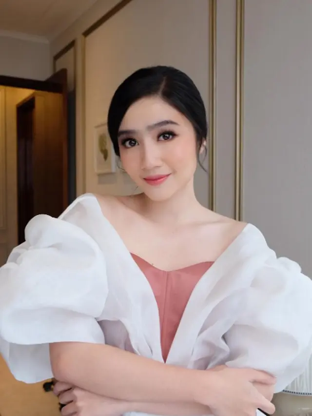 [Fimela] Febby Rastanty