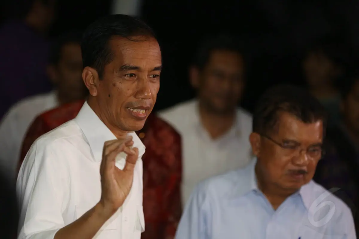 Gaya Konferensi Pers Jokowi-JK Soal Kabinet