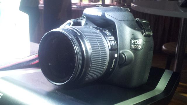 kencan pertama dengan canon eos 1200d