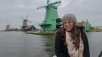 Regina Ivanova adalah penyanyi yang disebut-sebut punya suara setara kualitas Diva. Sebelum mengikuti ajang Indonesian Idol, Regina adalah penyanyi kafe. (Liputan6.com/IG/@ivanova.regina)