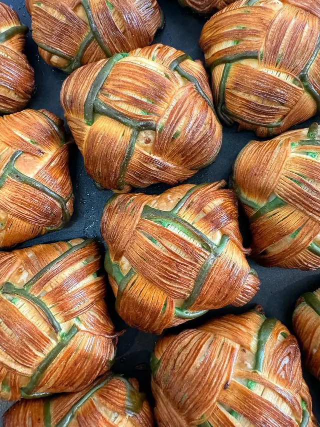 Croissant Ketupat