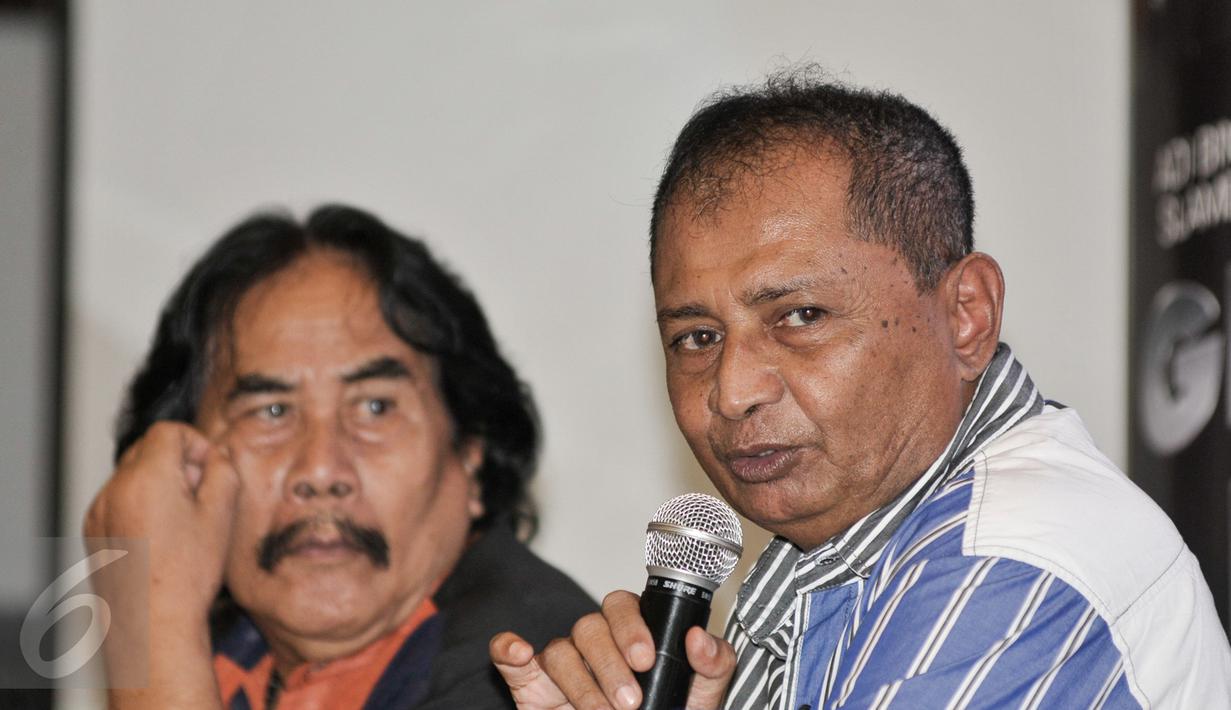 Pelawak senior, Kadir memberi keterangan saat peluncuran trailer film 'Generasi Kocak 90an vs Komika, Jakarta (24/1). Rumah produksi K2K Picture menghadirkan film komedi yang menampilkan deretan pelawak senior dan komika. (Liputan6.com/Yoppy Renato)