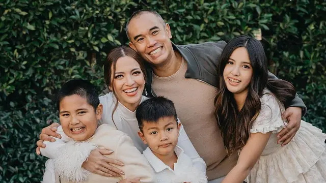 5 Foto Keluarga Bakrie, Penampilan Cantik Mikhayla Zalindra Jadi Sorotan