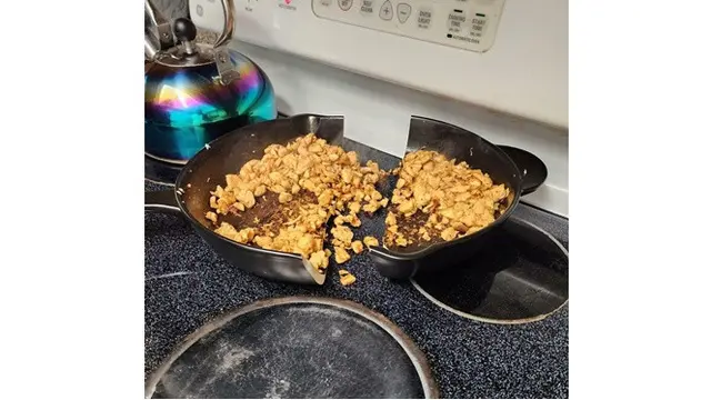 6 Potret Gagal Masak yang Bikin Alat Dapur Rusak, Jadi Bencana
