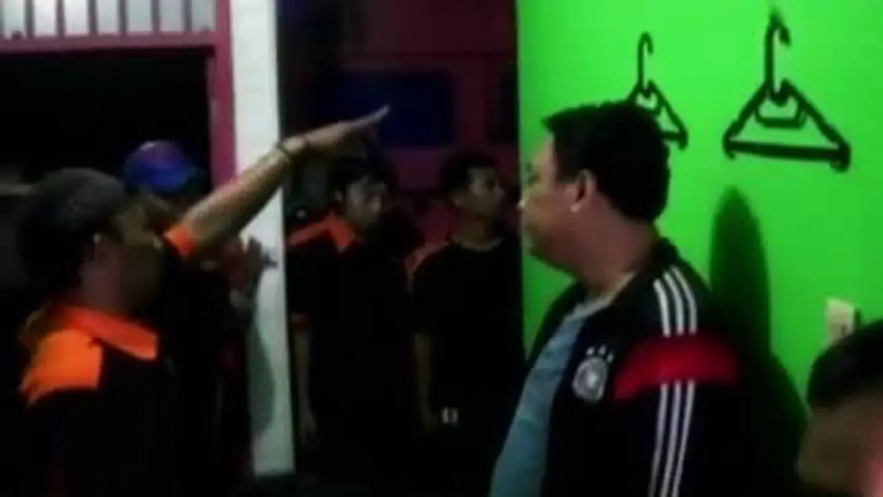 Kilas Indonesia: Intip Pengantin, Pria Tewas Tersengat Listrik