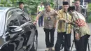 Ketua Umum PBNU KH Said Aqil Siradj menyambangi Gedung KPK, Jakarta, Selasa (11/7). Said Aqil disertai jajaran pengurus PBNU akan berdiskusi dengan pimpinan KPK terkait dukungan terhadap upaya pemberantasan korupsi. (Liputan6.com/Helmi Afandi)